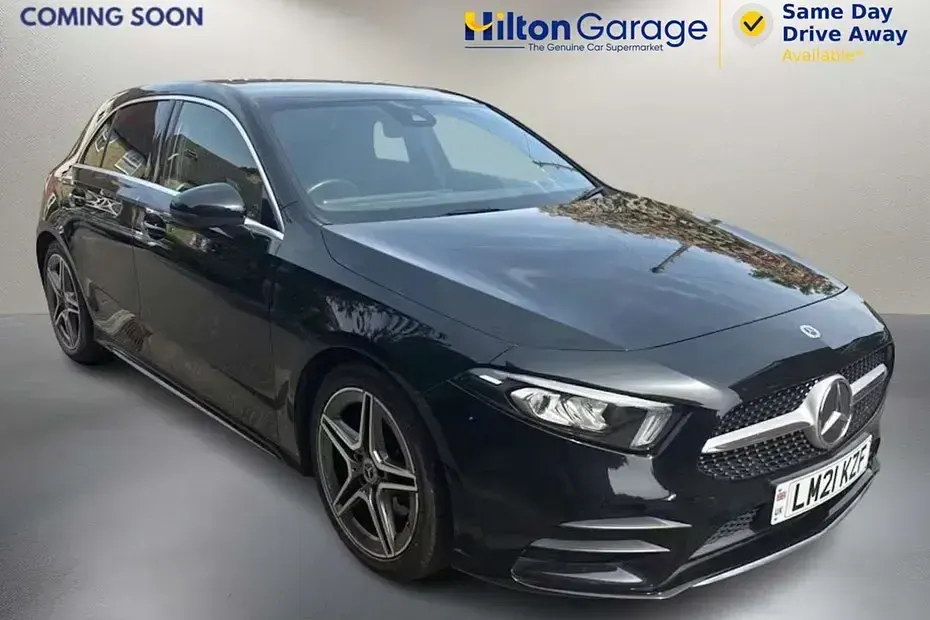 Begagnad Mercedes A200 AMG line 2021 Svart Halvkombi