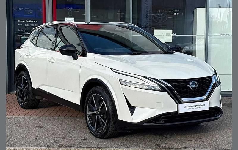 White Used 2023 Nissan Qashqai Tekna SUV | £22,000 (A bit pricey) - Image 1/4