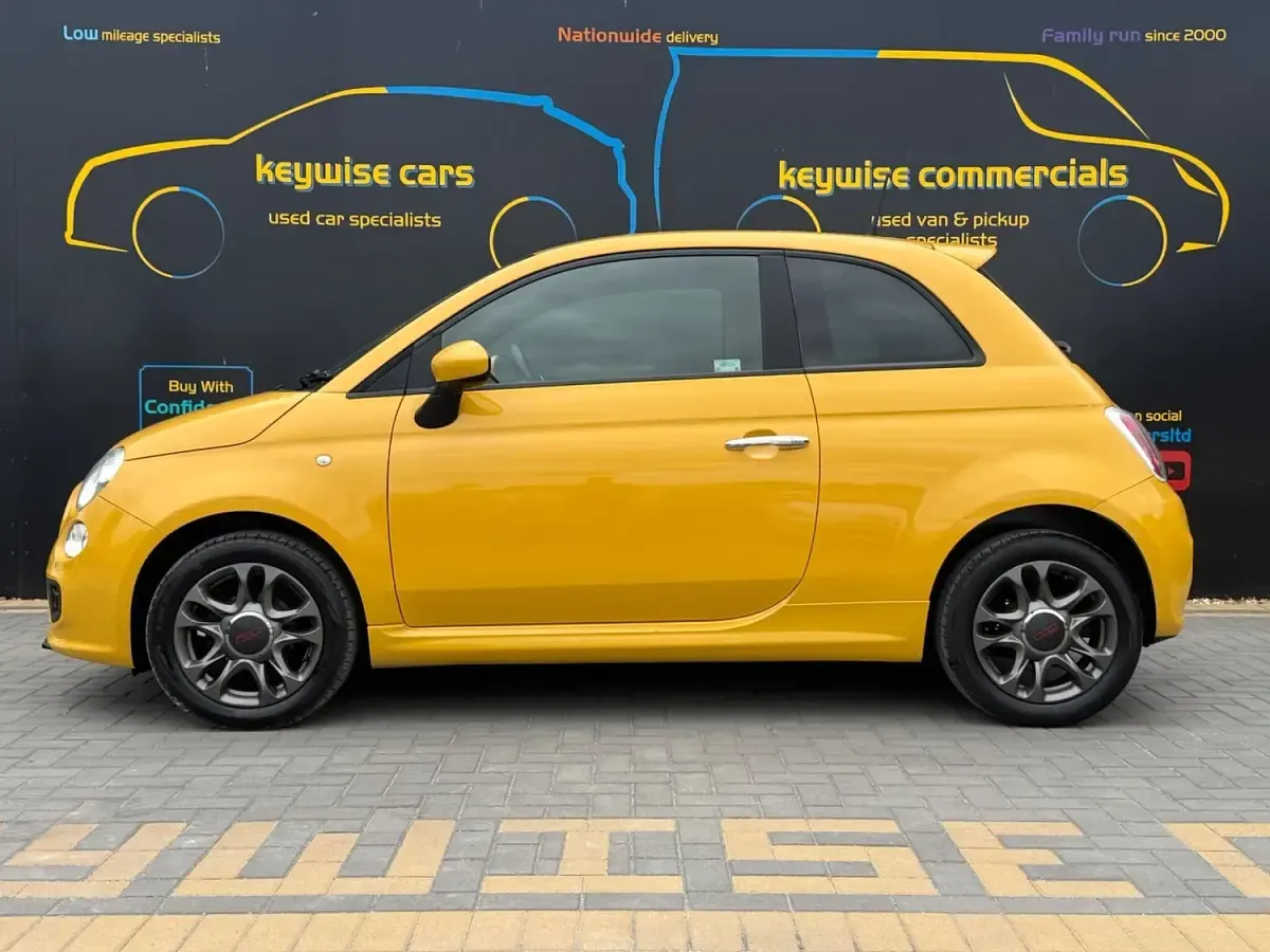 Used Fiat 500 S 69 HP (50 kW) 2015 Yellow Hatchback