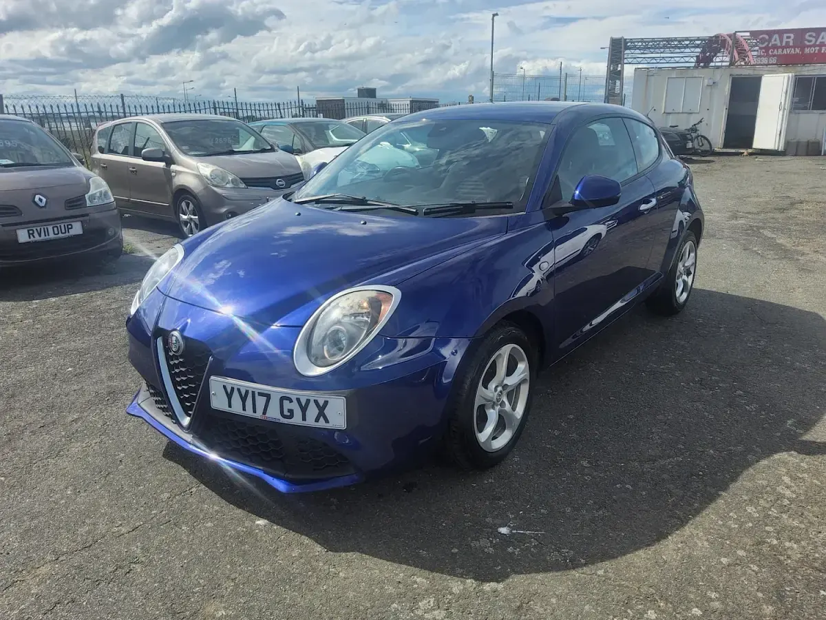 Used Alfa Romeo MiTo 105 HP (77 kW) 2017 Blue Hatchback