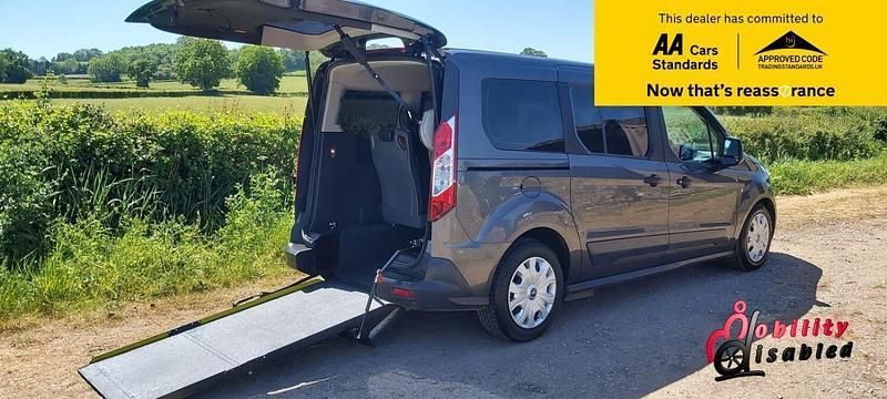 Grey Used 2018 Ford Grand Tourneo Connect Zetec MPV | £18,950 - Image 1/4