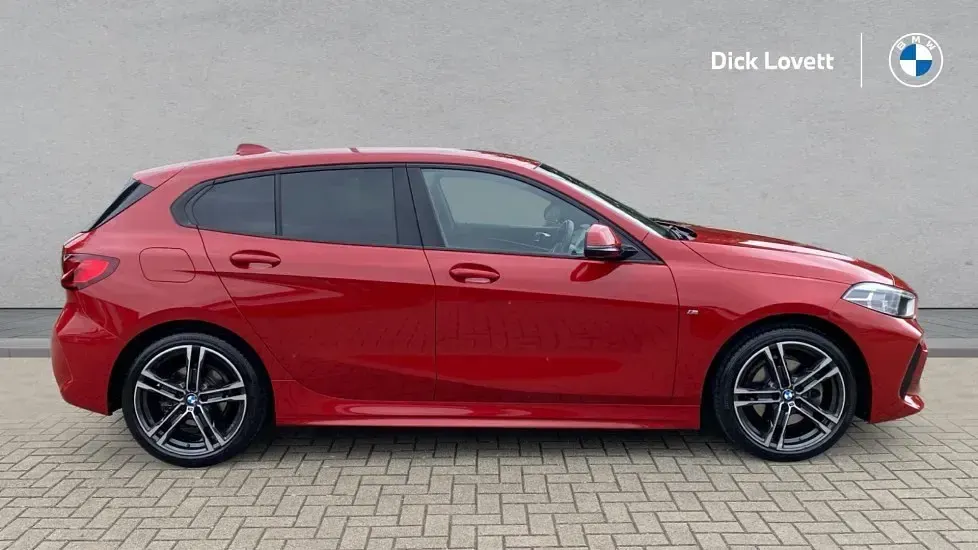 Used BMW 118 M Sport 134 HP (98 kW) 2024 Red Hatchback