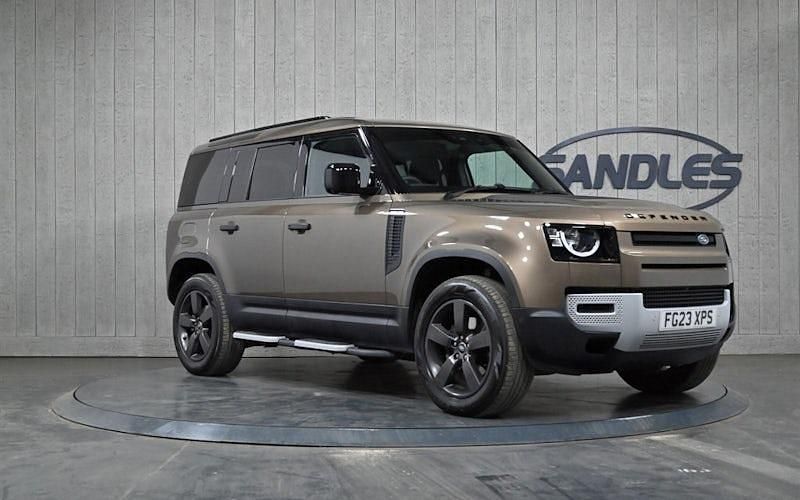 Usado Land Rover Defender 249 HP (183 kW) 2023 SUV
