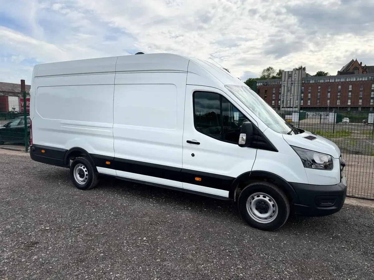 Used Ford Transit S 165 HP (121 kW) 2024 White Van