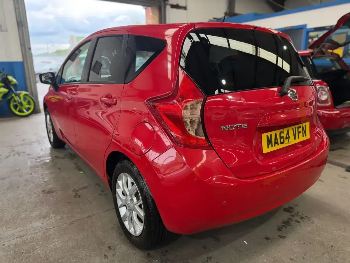 Used Nissan Note Acenta 80 HP (58 kW) 2014 Red Hatchback
