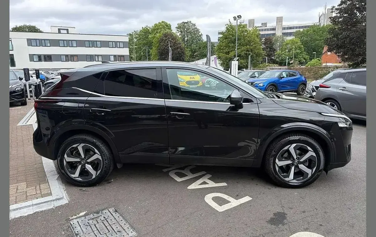 Used Nissan Qashqai 138 HP (101 kW) 2021 Black SUV