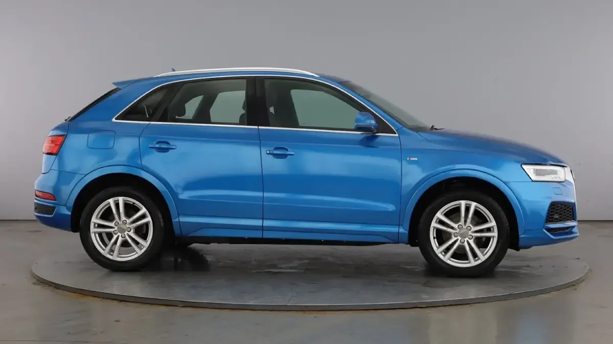 Used Audi Q3 S-Line 180 HP (132 kW) 2018 Blue SUV