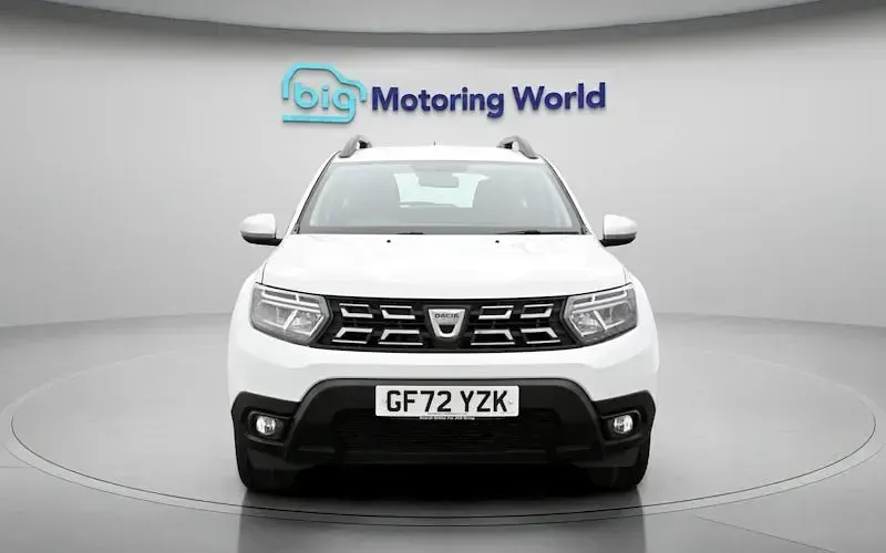 Used Dacia Duster Comfort 90 HP (66 kW) 2022 White SUV