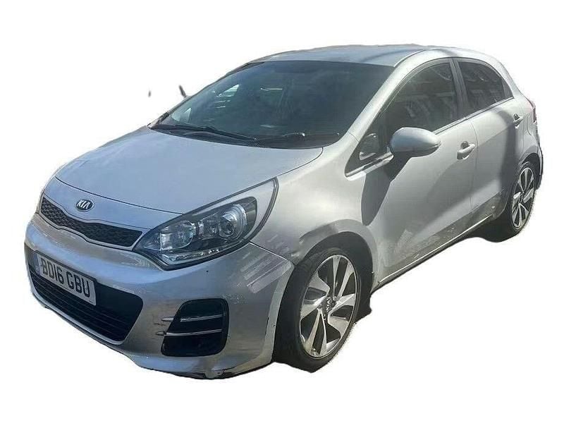 Used Kia Rio 107 HP (78 kW) 2016 Silver Hatchback