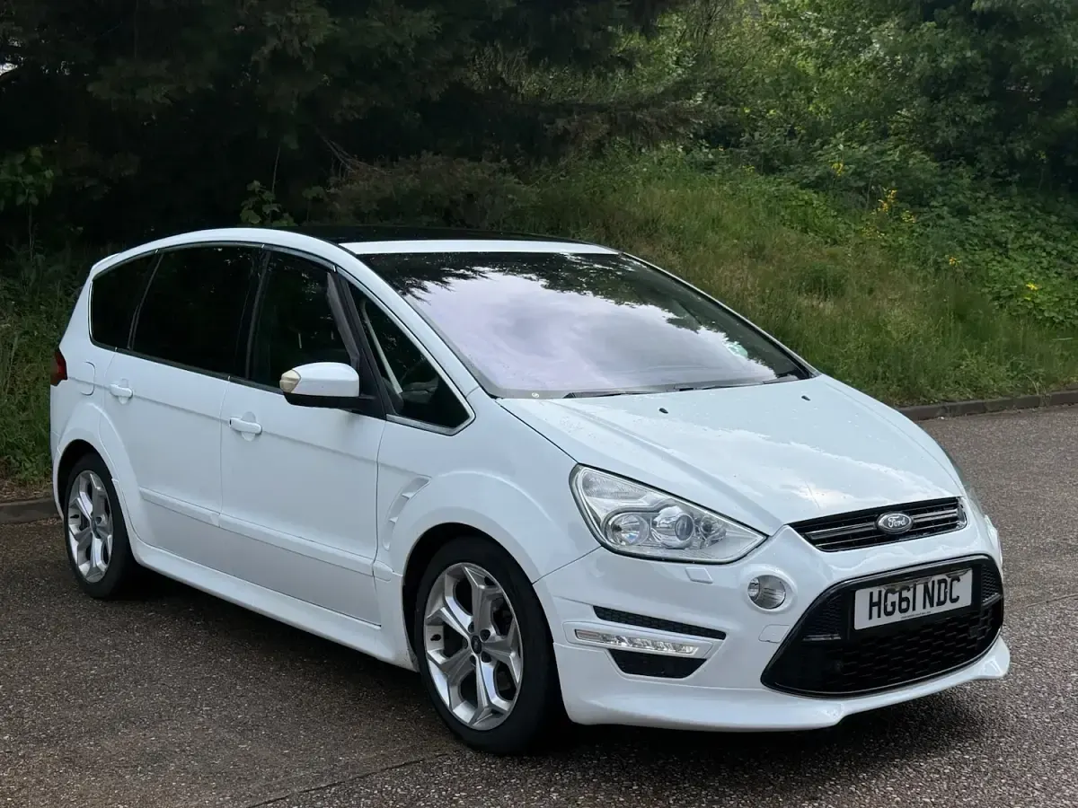 Used Ford S-MAX Titanium X 2012 White MPV