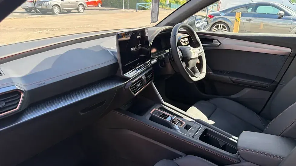 New Cupra Leon 150 HP (110 kW) 2026 Special metallic  taiga grey Estate