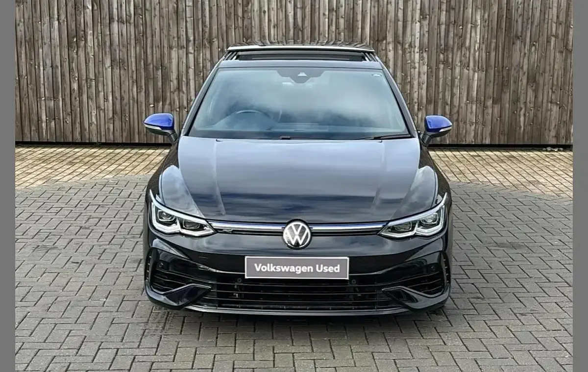 Used VW Golf VIII R 333 HP (244 kW) 2023 Black Hatchback
