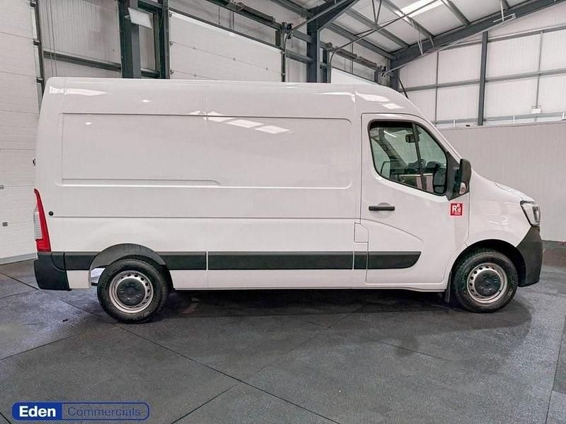 New Renault Master 144 HP (105 kW) 2026 White MPV