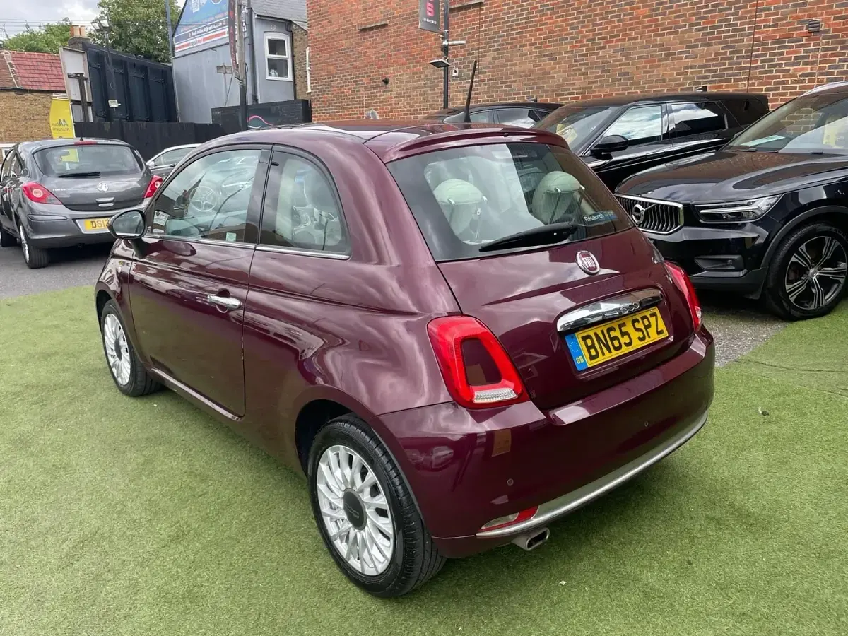 Used Fiat 500 Lounge 69 HP (50 kW) 2015 Red Hatchback