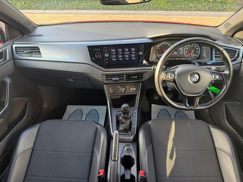 Usado VW Polo SE 95 HP (69 kW) 2019 Laranja Citadino