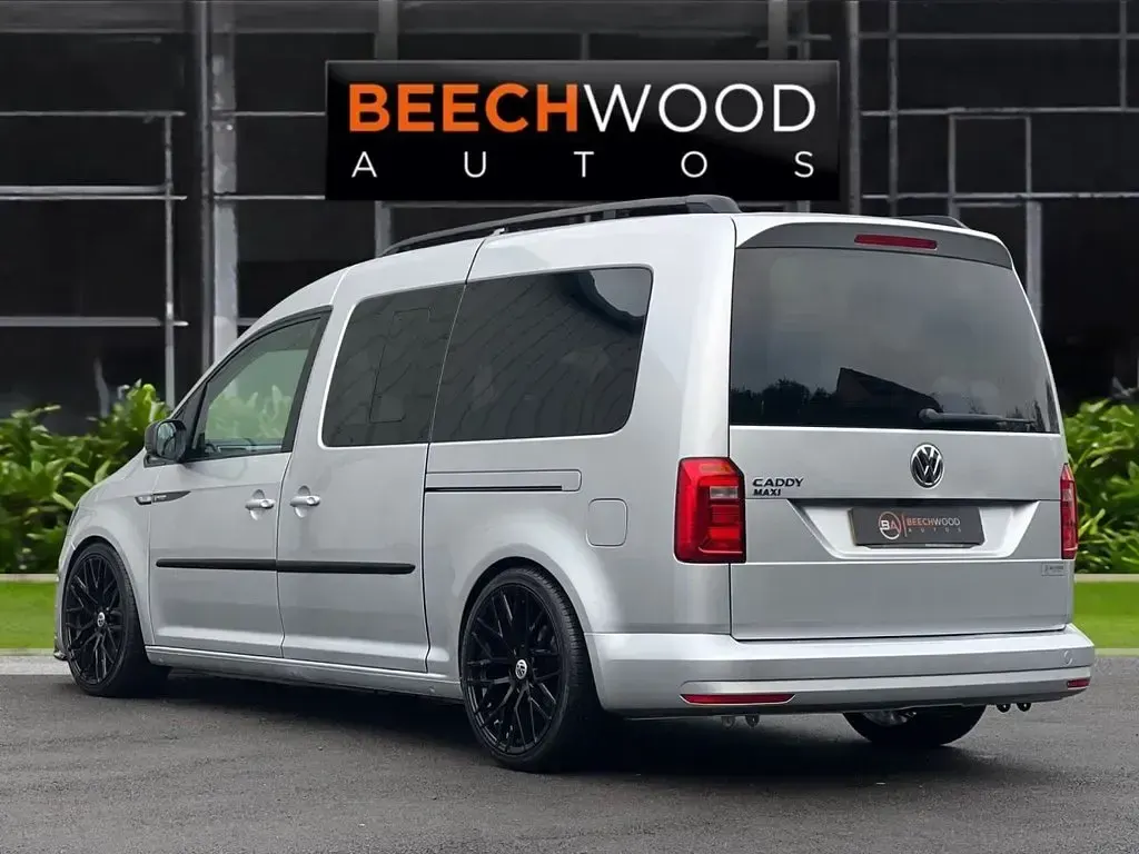 Used VW Caddy Maxi S 102 HP (75 kW) 2018 Silver MPV