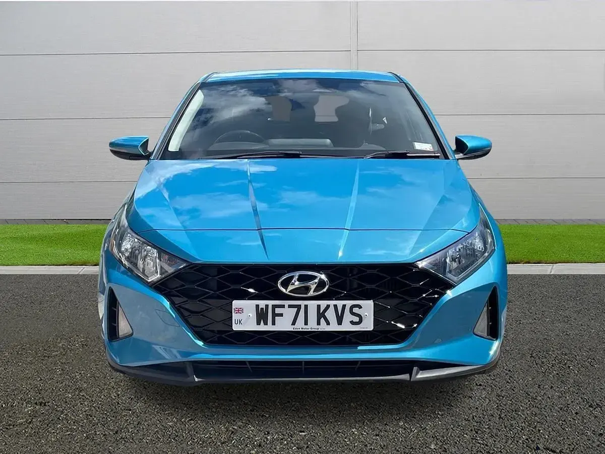 Used Hyundai i20 SE 100 HP (73 kW) 2021 Turquoise Hatchback