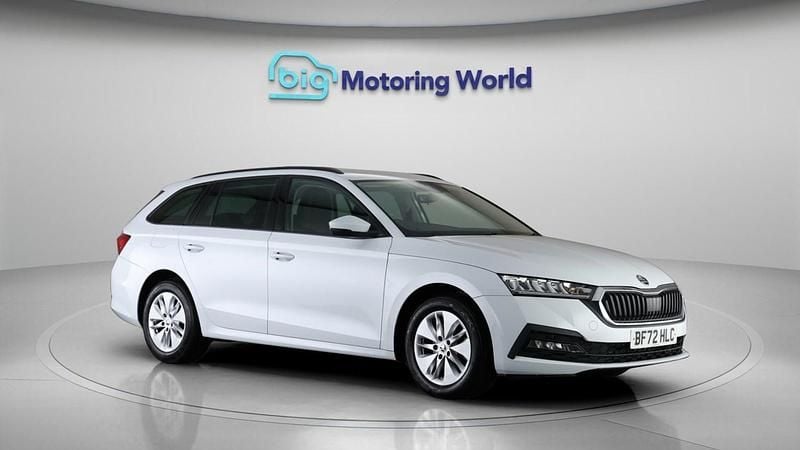 White Used 2022 Skoda Octavia SE Technology Estate | £11,500 (Fair price) - Image 1/4