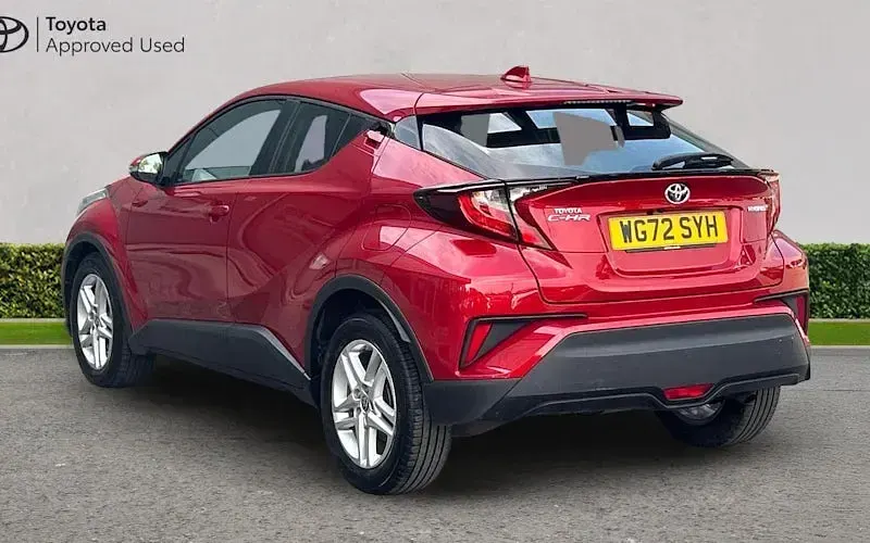 Usado Toyota C-HR 122 CV (89 kW) 2023 Rojo SUV
