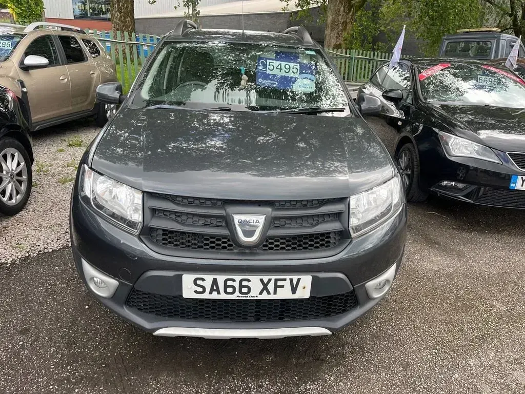 Used Dacia Sandero Ambiance 90 HP (66 kW) 2016 Grey Hatchback