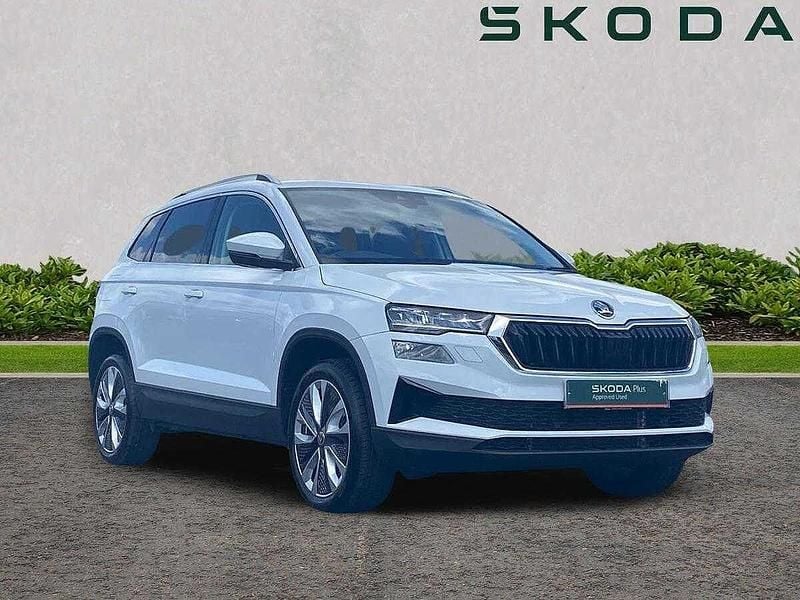 Moon white metallic Used 2025 Skoda Karoq SE L SUV | £24,870 (Good price) - Image 1/4