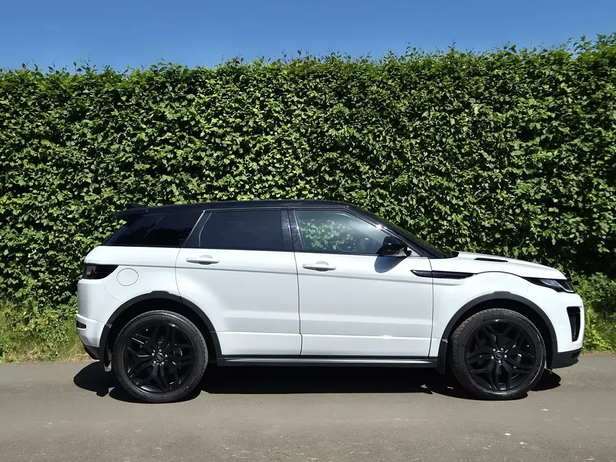 Used Land Rover Range Rover evoque HSE Dynamic 2018 White SUV