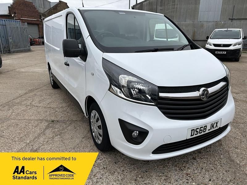 White Used 2018 Vauxhall Vivaro Sportive Van | £7,995 (Good price) - Image 1/4