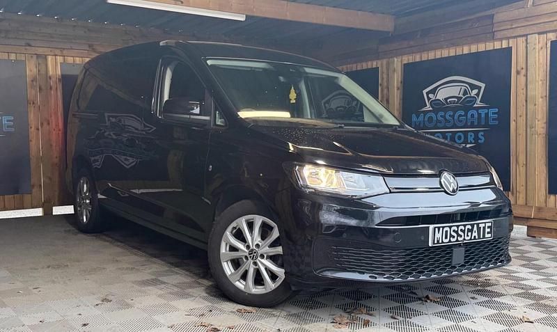 Used VW Caddy Maxi Pro 102 HP (75 kW) 2021 Black MPV