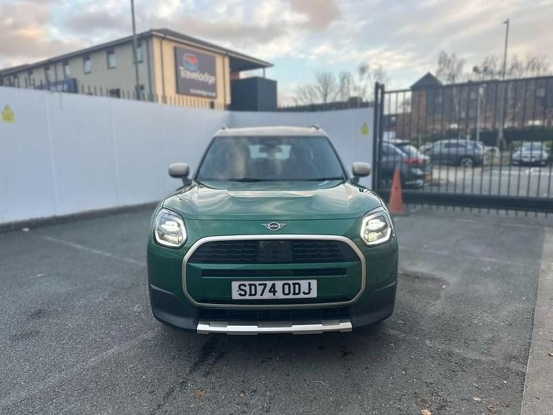 Used Mini Countryman Exclusive 170 HP (125 kW) 2024 Green SUV