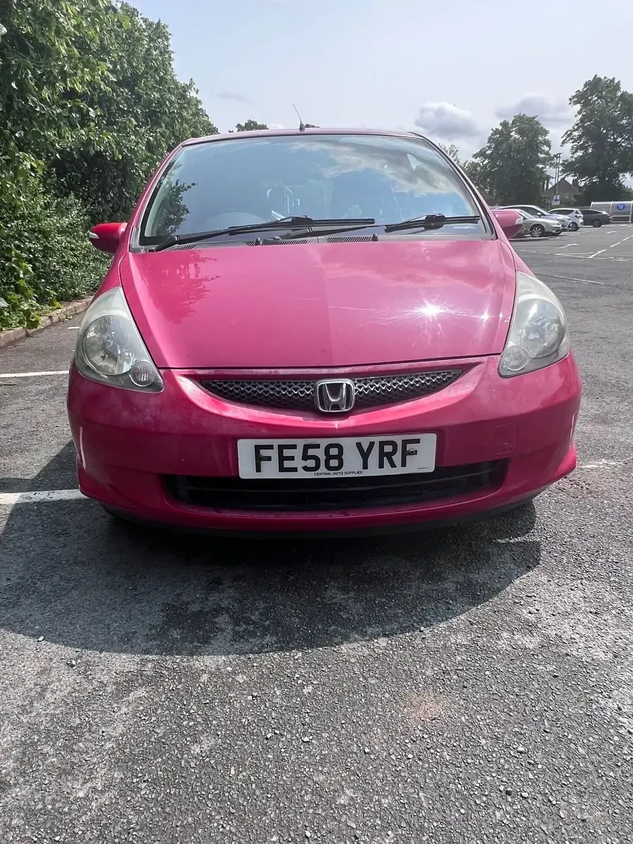 Used Honda Jazz SE 81 HP (59 kW) 2008 Red Hatchback