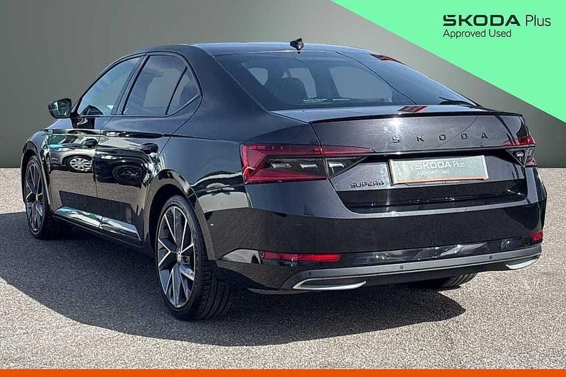 Used Skoda Superb SportlinePlus 140 HP (102 kW) 2021 Black magic pearl effect Hatchback
