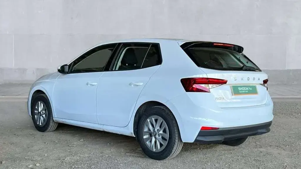 Used Skoda Fabia SE 95 HP (69 kW) 2025 White Hatchback