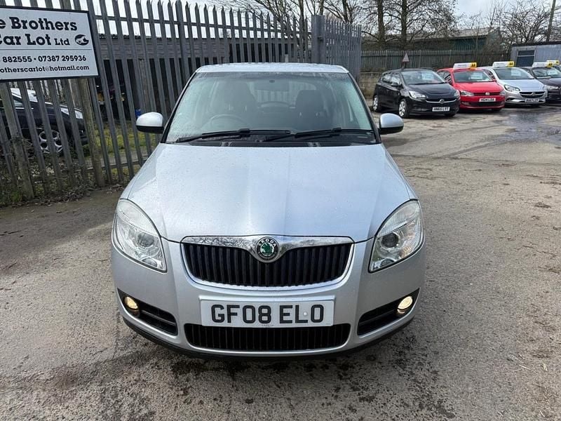 Used Skoda Fabia 80 HP (58 kW) 2008 Silver Hatchback