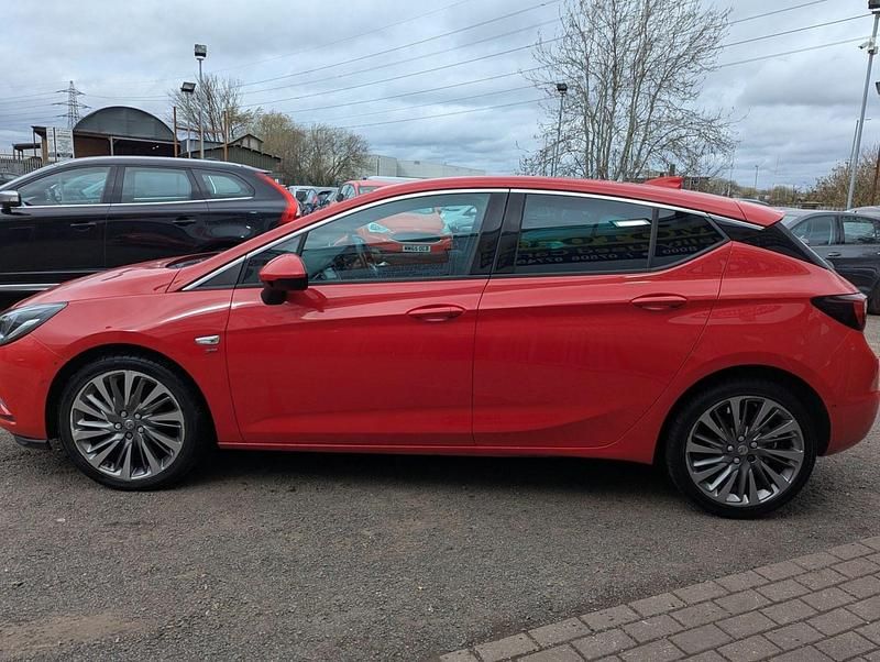 Used Vauxhall Astra SRi 150 HP (110 kW) 2017 Red Hatchback
