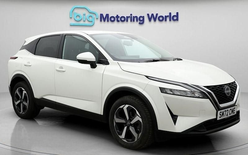 White Used 2022 Nissan Qashqai N-Connecta SUV | £16,200 (Good price) - Image 1/4