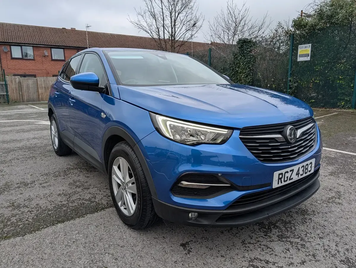 Used Vauxhall Grandland X S 130 HP (95 kW) 2020 Blue SUV