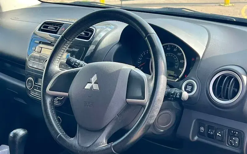 Used Mitsubishi Mirage 80 HP (58 kW) 2015 Hatchback