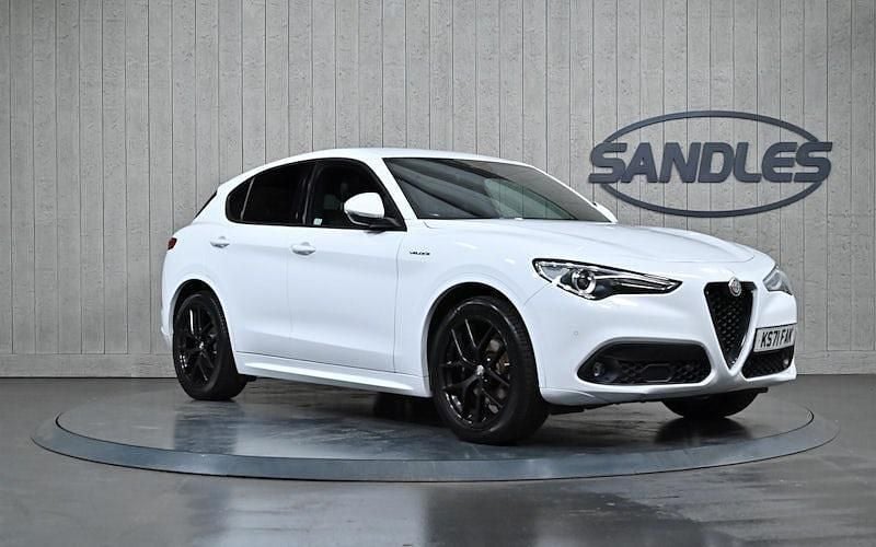 Used 2022 Alfa Romeo Stelvio Veloce SUV | £24,799 (Fair price) - Image 1/4