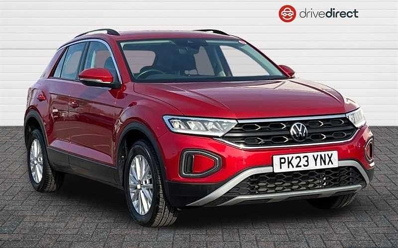 Used VW T-Roc Life 110 HP (80 kW) 2023 Red SUV