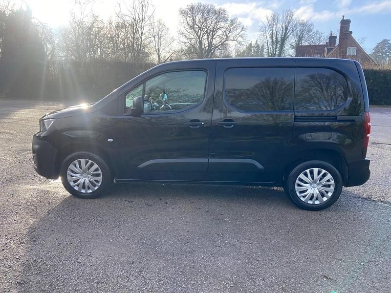 Used Peugeot Partner Premium 2021 Black MPV