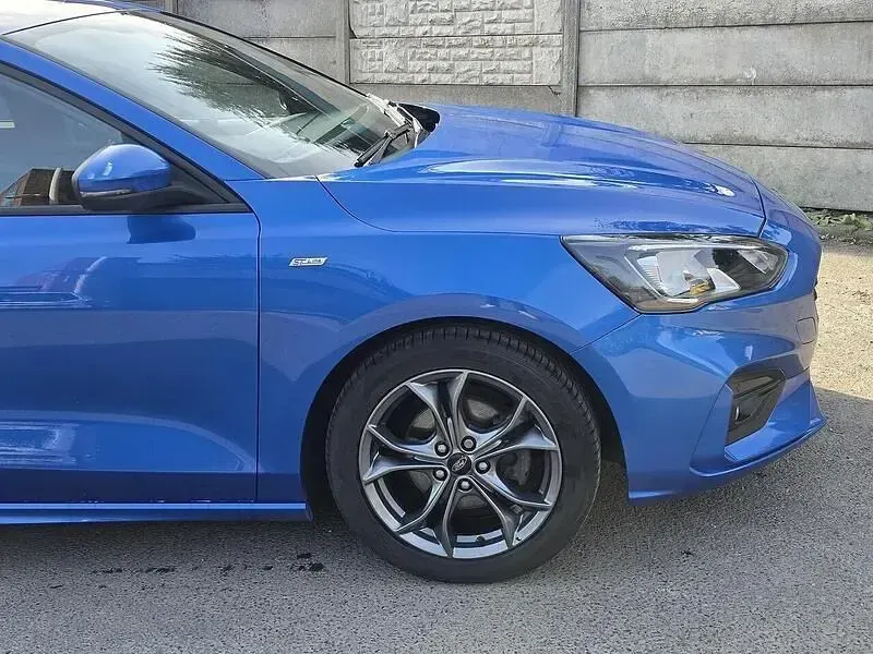 Usado Ford Focus ST-Line 125 HP (91 kW) 2019 Azul Citadino