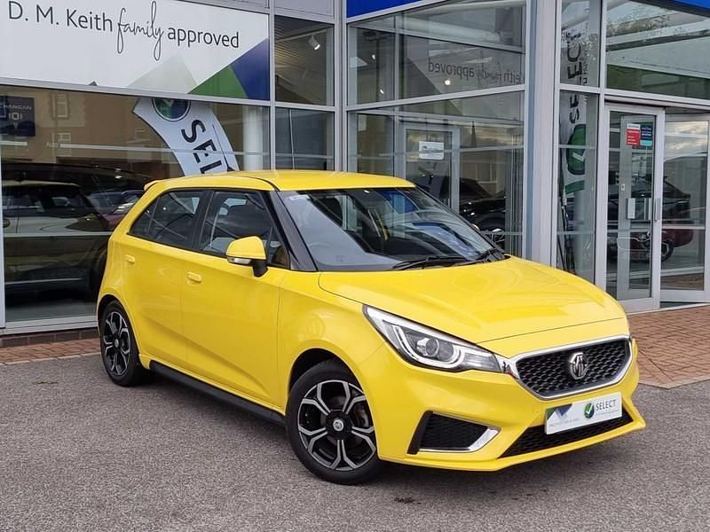 Yellow Used 2022 MG MG3 Exclusive Hatchback | £10,234 (Fair price) - Image 1/4