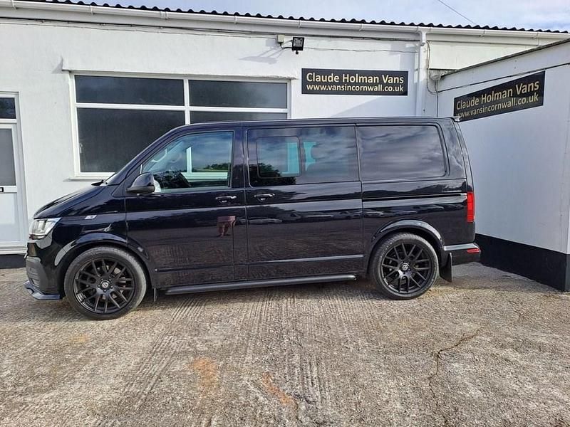 Usado VW Transporter Highline 150 HP (110 kW) 2023 Preto Van
