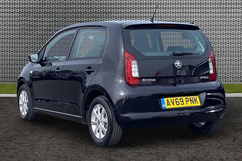 Used Skoda Citigo 44 HP (32 kW) 2019 Deep black pearlescent Hatchback