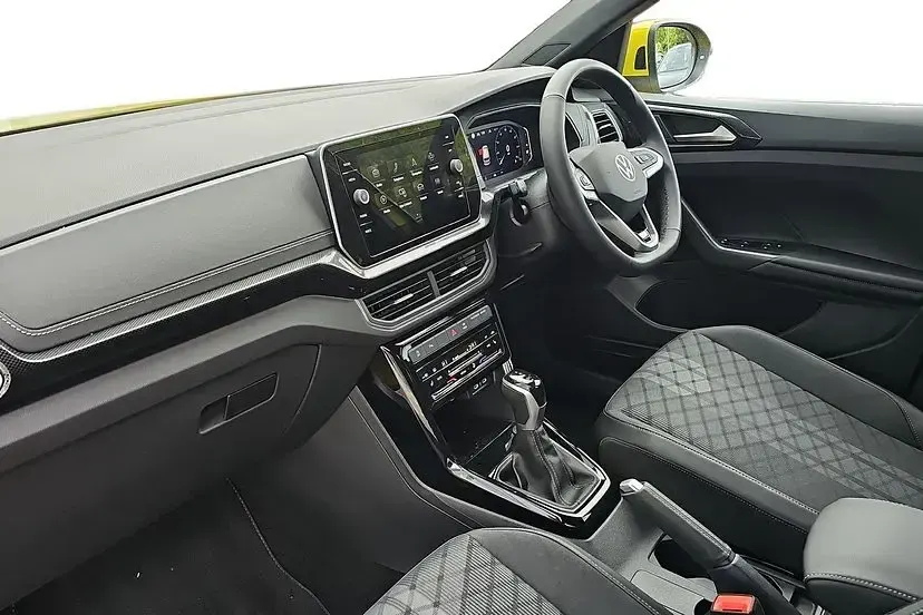 New VW T-Cross R-line 113 HP (83 kW) 2026 Rubber ducky yellow SUV