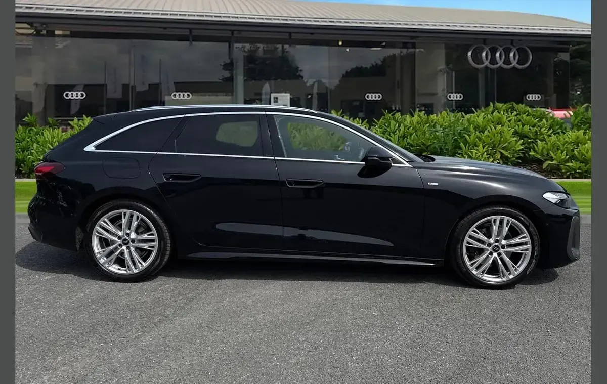 Used Audi A5 S-Line 204 HP (150 kW) 2025 Black Estate