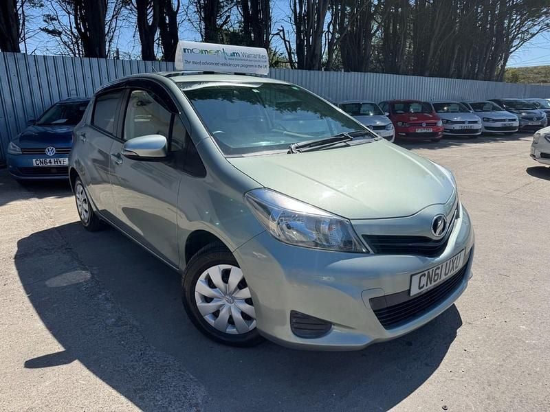 Green Used 2012 Toyota Yaris Hatchback | £7,495 (Good price) - Image 1/3