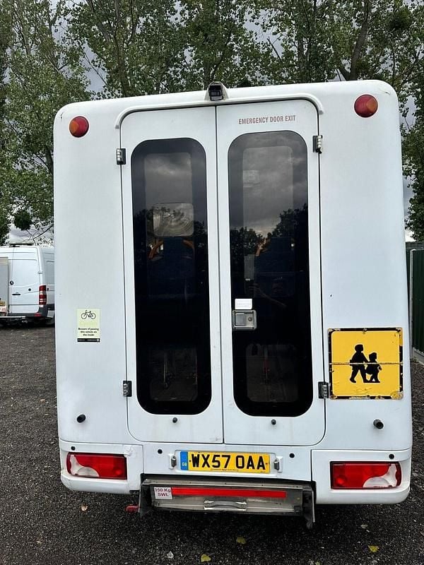 Begagnad Mercedes Sprinter 109 HK (80 kW) 2007 Vit Van