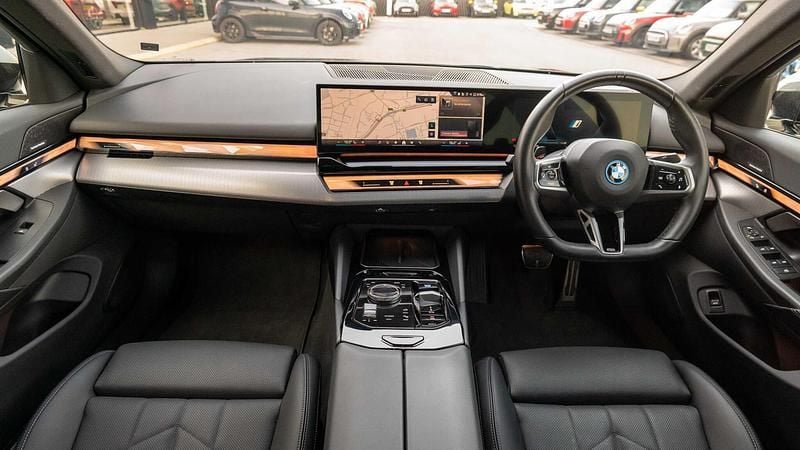 Used BMW i5 M Sport 246 kW (335 HP) 2024 Grey