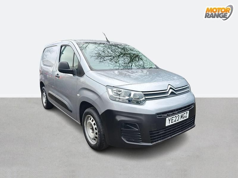 Used Citroën Berlingo 100 HP (73 kW) 2023 Grey MPV